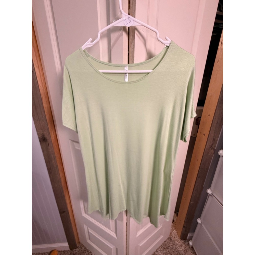 Azules Womens Mint Green Short Sleeve Sharkbite Hem Tunic Top Made in USA